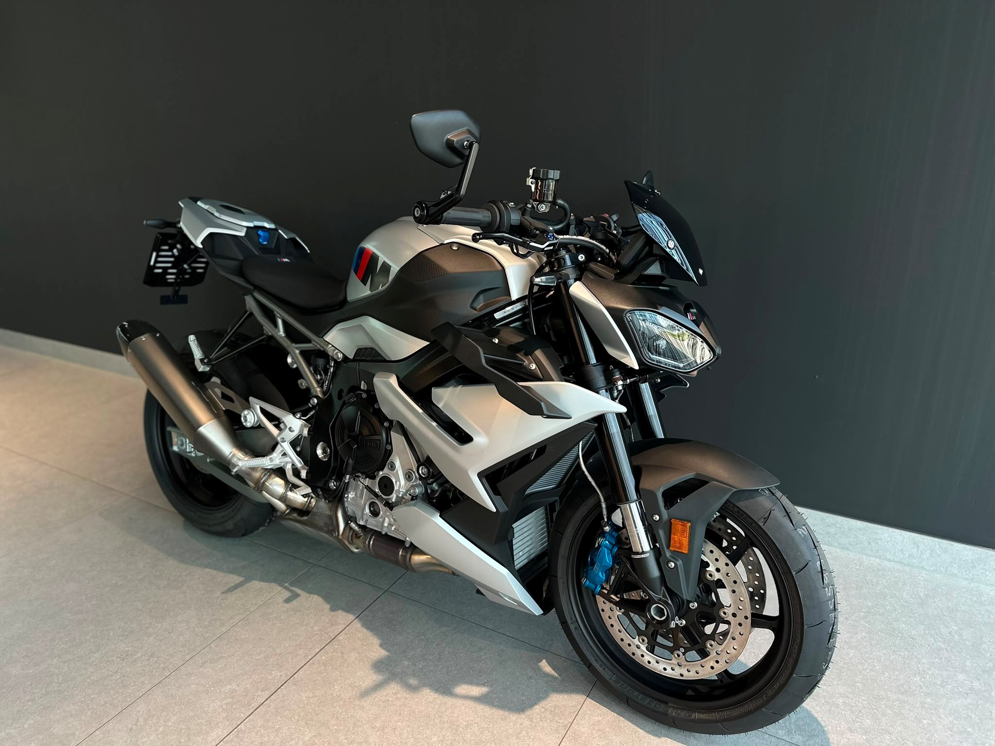 M 1000 R<br>[7370987]