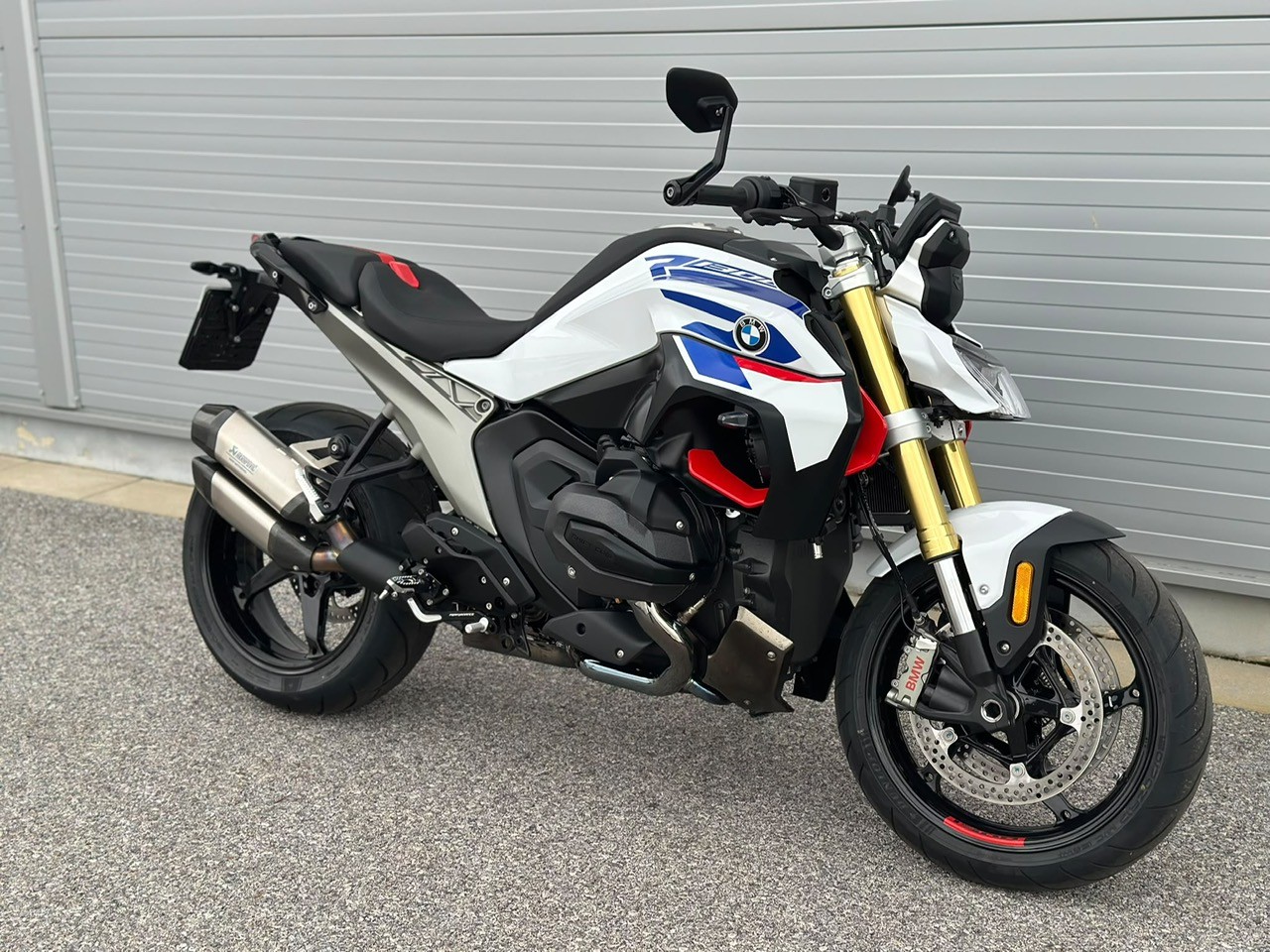 R 1300 R<br>[8006090]